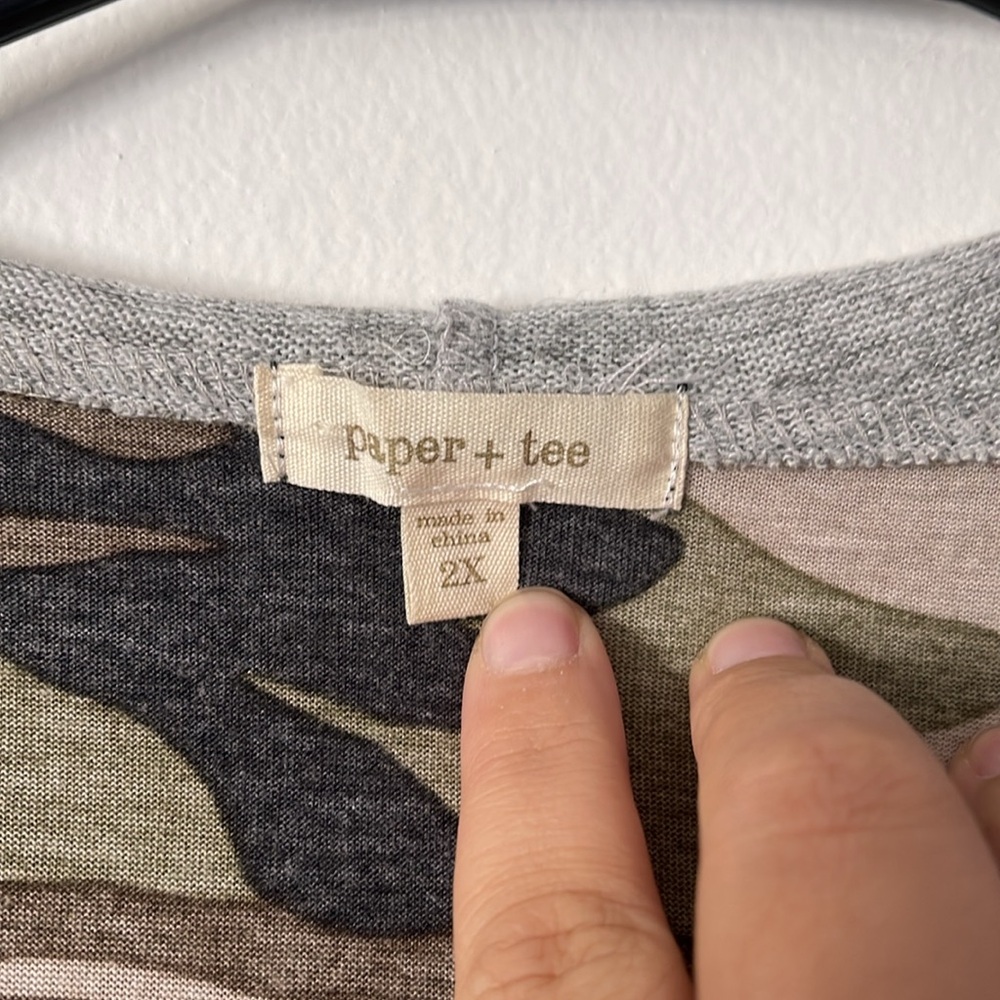 Camo button up hooded shirt - Picture 2 of 6